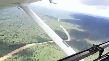 Un pilote réussit un atterrissage d’urgence sur une rivière en pleine forêt amazonienne