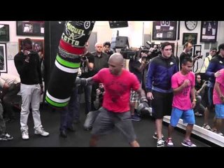 miguel cotto working heavy bag for sergio martinez fight EsNews