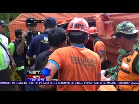 Seorang Nenek dan Cucu Ditemukan di Timbunan Longsor Ponorogo - NET16