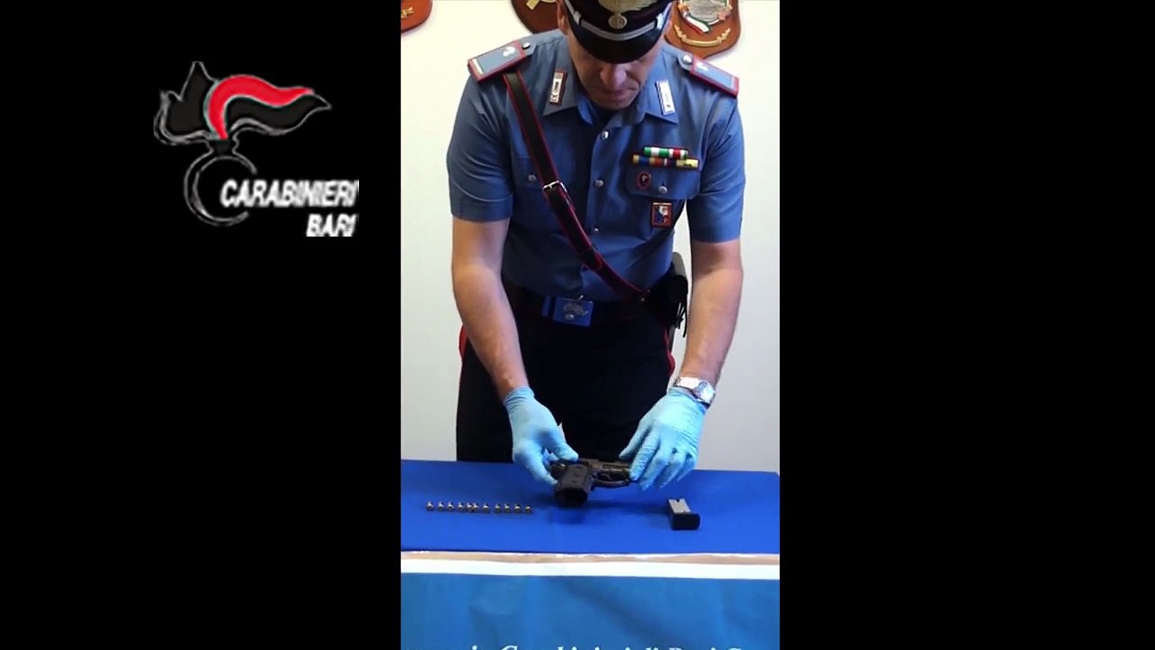 Bari: arrestato uomo con pistola pronta a sparare