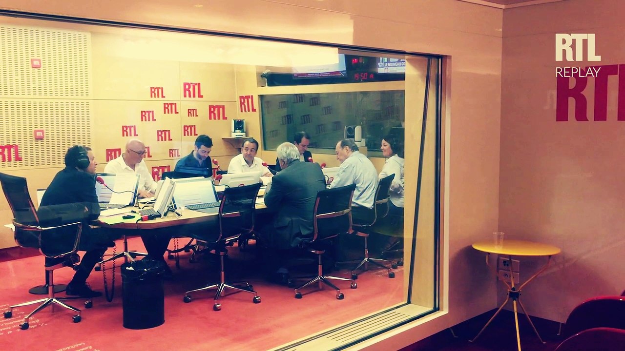 Jeanfi Janssens tente de perturber Marc-Olivier Fogiel