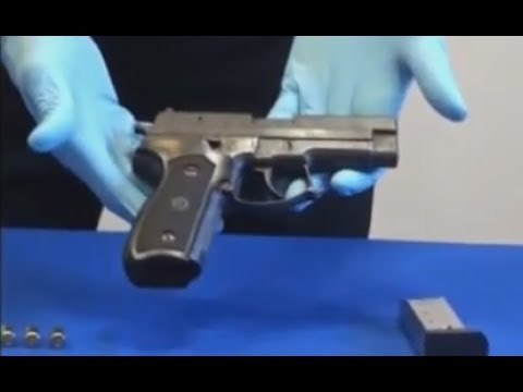 Bari - Pistola sul cruscotto dell'auto pronta a sparare, arrestato 23enne (24.06.17)