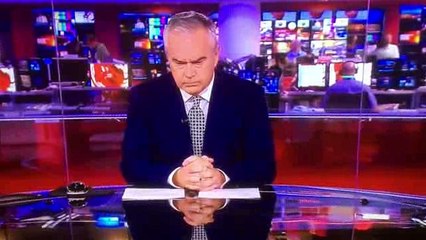 BBC anchors stay silent for 4 minutes waiting for a queue