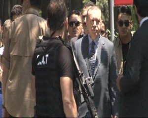 Cumhurbaşkanı Erdoğan'dan Mezar Ziyaretleri (2)