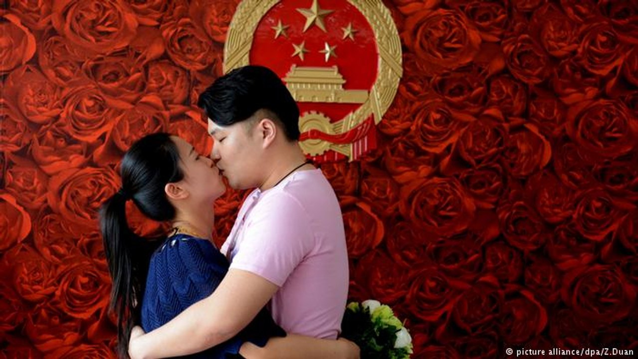 Love And Sex In China (Chinese Marriage Documentary) - Full Documentary