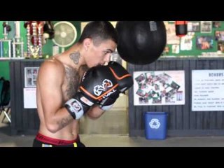 angel hands of stone martinez working  at Randazzo Bros Boxing Gym SA