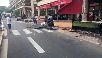 Ivre, un chauffard Britannique fonce dans la terrasse d'un restaurant à Monaco