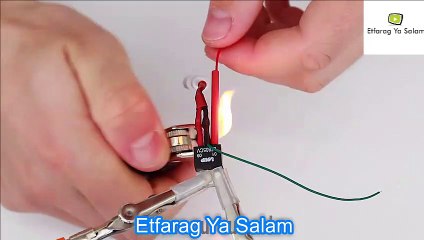 How to make a solar phone charger  كيف يمكنك صنع شاحن بالطاقة الشمسية لتليفونك المحمول