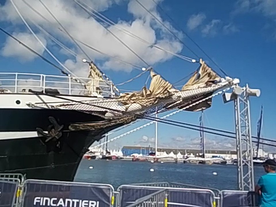 Belem au mouillage à St Nazaire