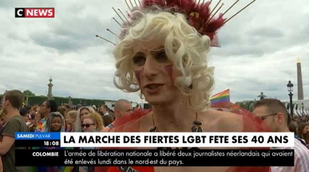 Gay Pride 2017 : Le défilé sous le signe de la "PMA pour tous" (Vidéo)