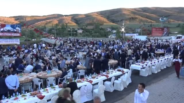 Başbakan Yıldırım: Fetö'nün Ayakta Alkışladığı Yürüyüşü Yapmak Adalet Değil Olsa Olsa Gaflettir