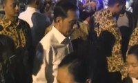 Presiden Bagikan Paket Sembako dan THR bagi Warga Bogor