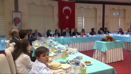 Vali İsmail Çataklı'ya Veda Yemeği