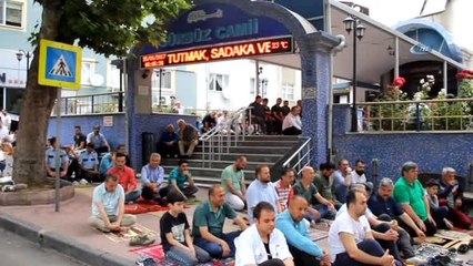 Bakan Kılıç Bayram Namazını Samsun'da Kıldı
