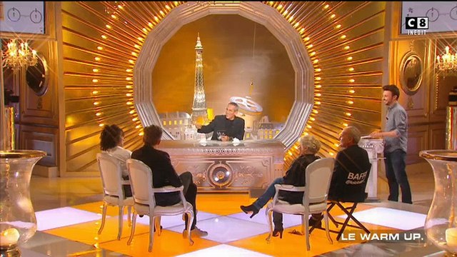 Tom Villa très ému hier soir dans Salut les terriens sur C8 - Regardez