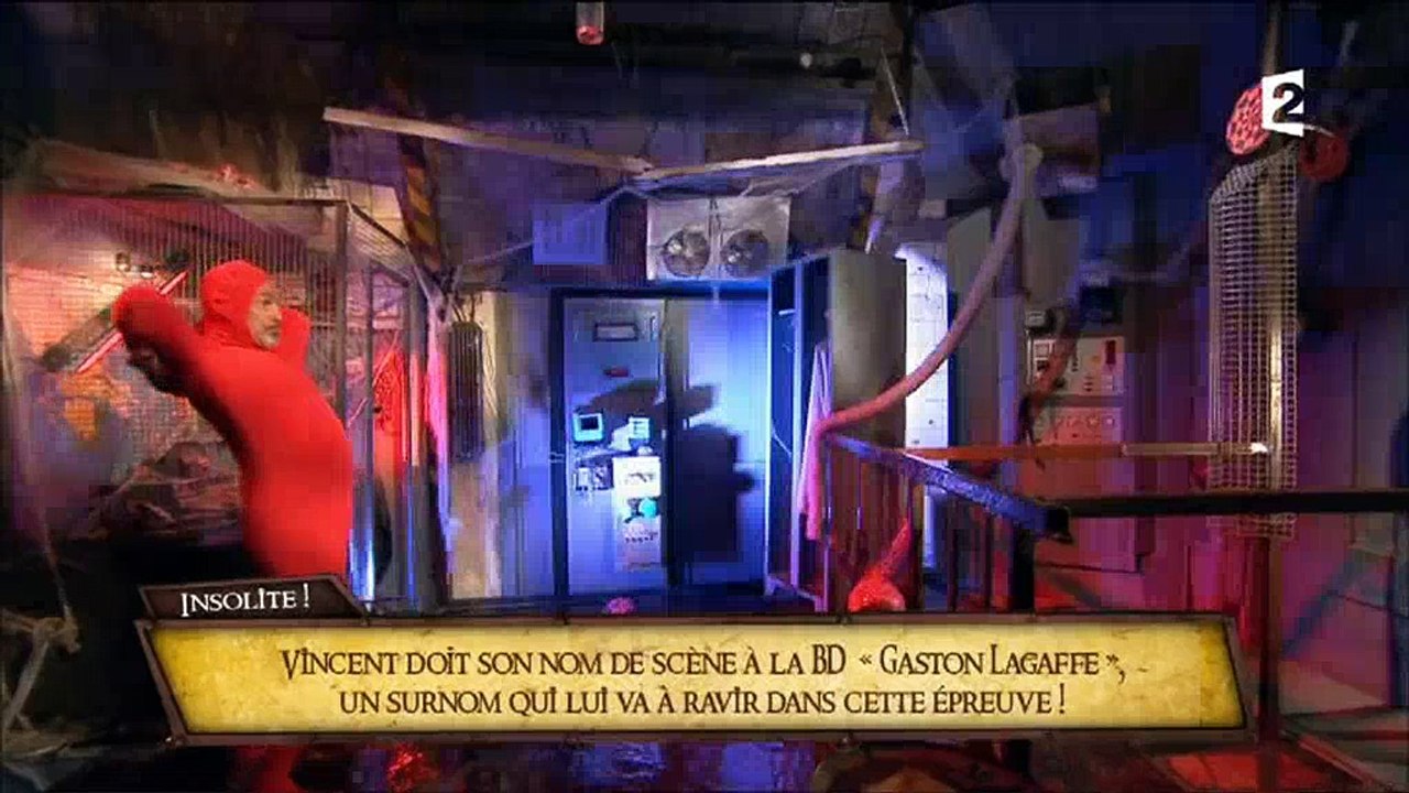 Fou rire durant une épreuve improbable de "Fort Boyard" avec Vincent Lagaf - Regardez