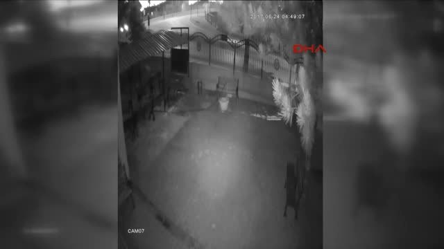 Konya Hafif Ticari Araç Takla Attı, Kaza Anı Güvenlik Kamerasına Yansıdı