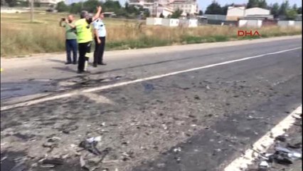 Tekirdağ Otomobiller Kafa Kafaya Çarpıştı: 10 Yaralı