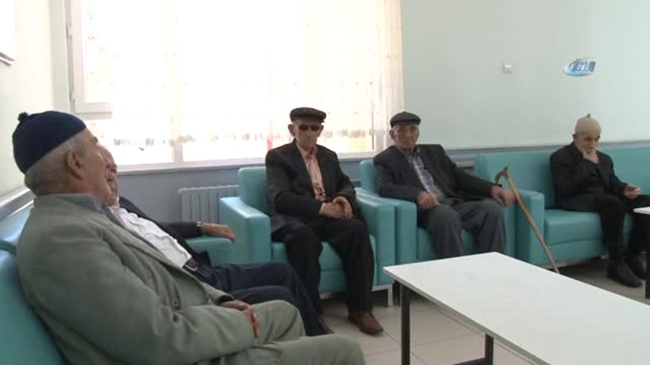 Sivas'ta Huzurevinde Hüzünlü Bayram