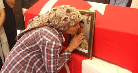 Hakkari Şehidi İsmet Sevinç Hatay'da Toprağa Verildi