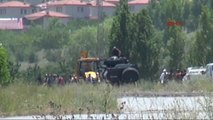 Erzincan Teröristler, Askeri Konvoy Geçerken Patlayıcıyı Infilak Ettirdi
