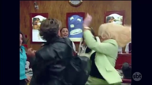 No Limite da Paixão - Frida sai no tapa com Martha