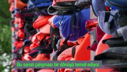 Mültecilerin Geride Kalan Can Yelekleri Sanat Eserine Dönüştü