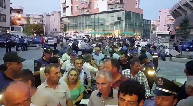 Mberrijne kutite ne Pallatin e Sportit