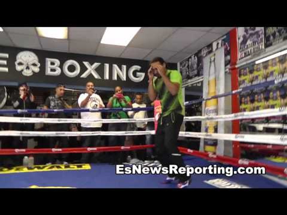 Keith Thurman Training While Entertaining