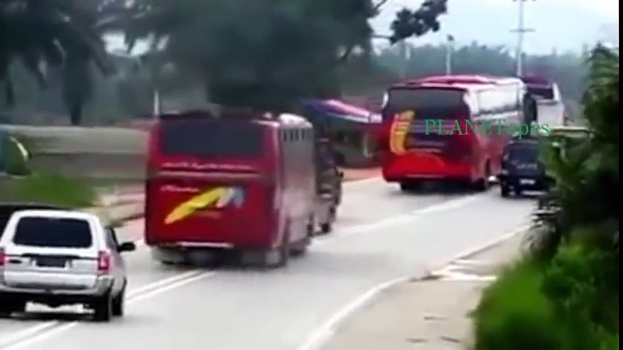 Extreme Biggest Hauling Truck Very Talented Driver On Difficult Road - YouTube