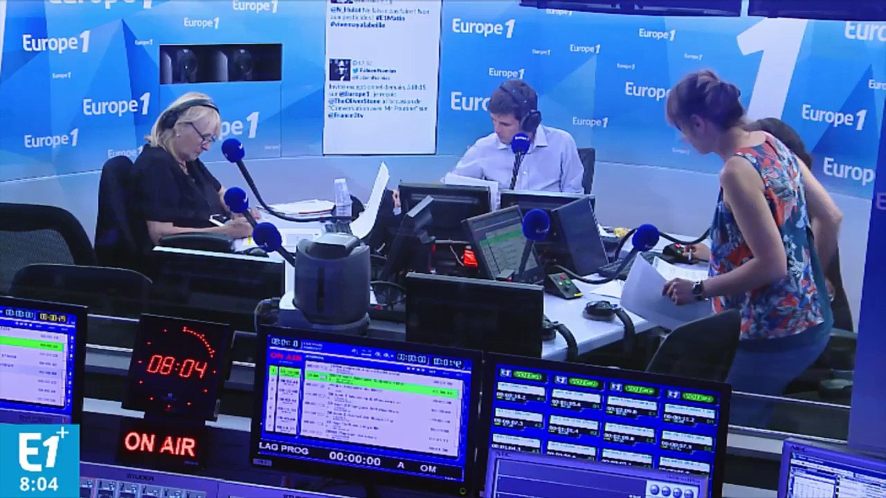 Quand Jacques Dutronc rebaptise Emmanuel Macron "Napoléon"