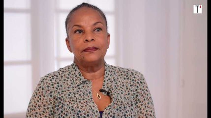 Christiane Taubira déclame des textes féministes