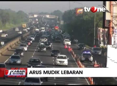 H+1 Lebaran, Jalur Tol Cikampek Terpantau Padat