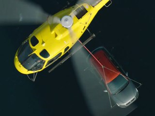 Le Seat Arona (2017) survole Barcelone