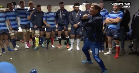 Gilles Pazani imite le Haka dans les vestiaires des Barbarians Français