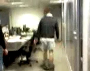 Jean-Marc se ballade en boxer