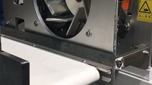 Full automatic maxi roll paper cutting machine