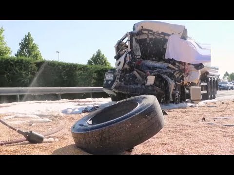Vicenza - Scontro tra camion su A4, un morto (26.06.17)