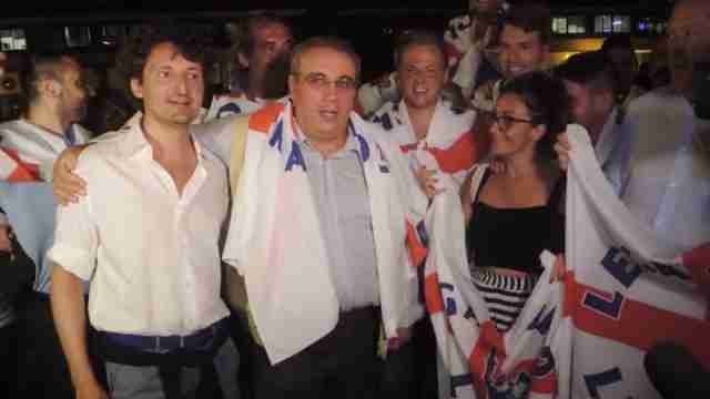 La derecha italiana conquista los feudos de la izquierda en los comicios locales