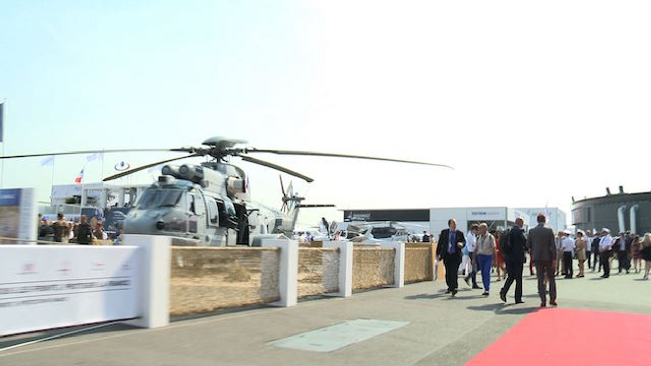 [Reportage] Salon du Bourget : Le président du Sénat, Gérard Larcher, et trois commissions permanentes à la rencontre des acteurs de l’aéronautique.