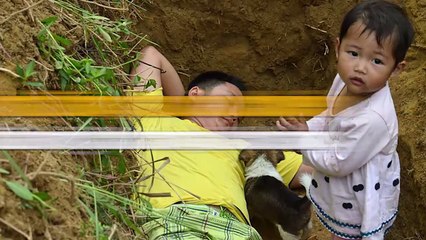 Bí mật đằng sau câu chuyện bố đào mộ cho con gái còn sống