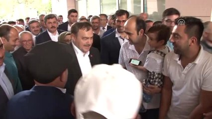 Bakan Eroğlu, Şuhut'ta Bayramlaşma Törenine Katıldı
