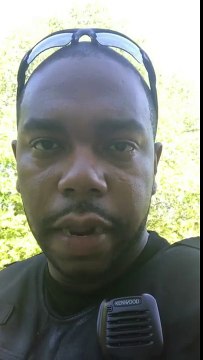 Un policer nous montre un accident horrible