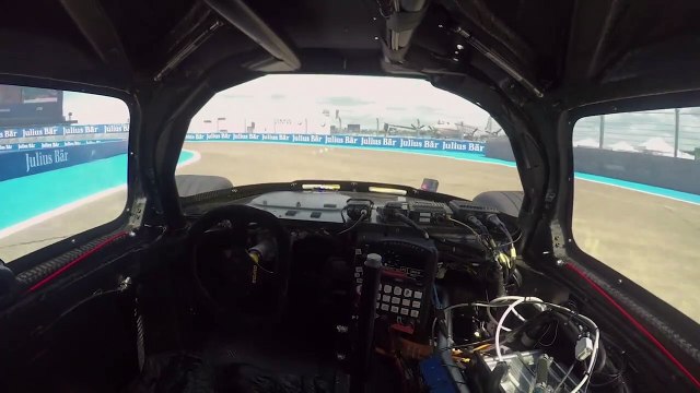 La voiture de course autonome roule à 200km/h au Berlin ePrix