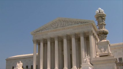 المحكمة الأميركية تسمح بتطبيق جزئي لمرسوم ترمب بشأن الهجرة