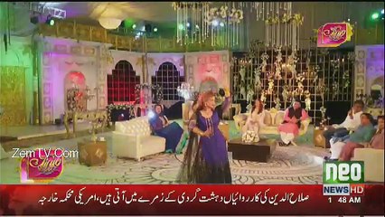 Model Dancing On Song Rashq-e-Qamar In Eid Show