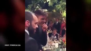 Ricky Martin ile Öpüşmek için 64.000 Dolar Ödeyen Kadın