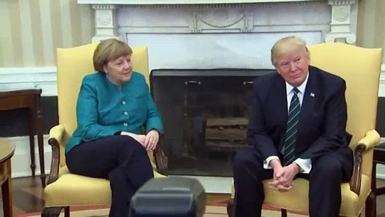 Trump'ın Merkel'in Elini Sıkmaması