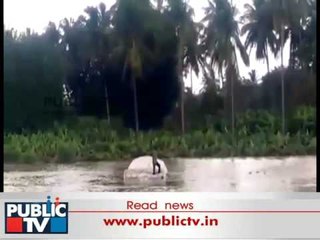 Lorry drowned in Konnura village of Karnataka because of heavy rain