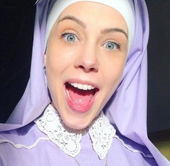 Irmã Cecília na academia carinha de anjo